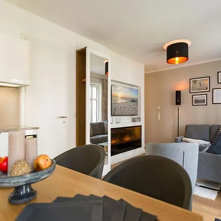 Quartier Am Kurpark App 11 Gartenhaus Апартаменты *